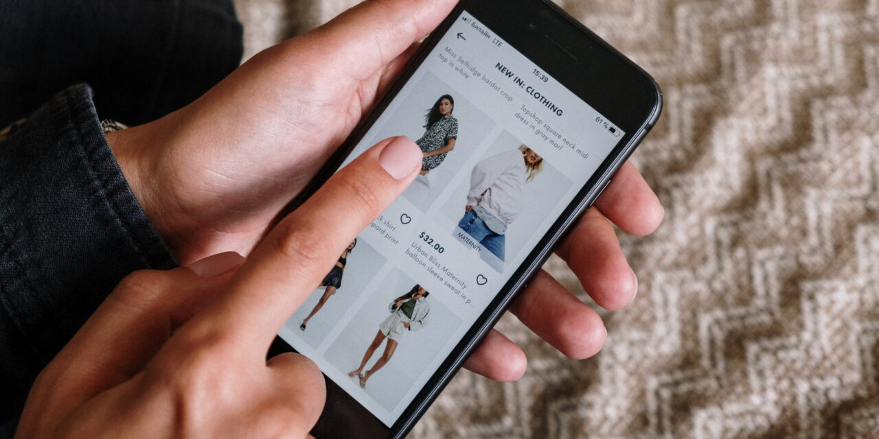Is 2021 ending with an m-commerce holiday shopping record?